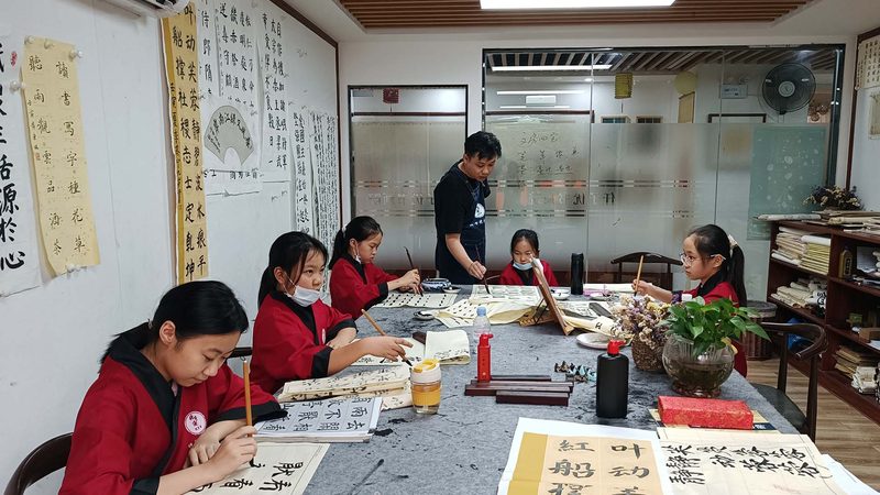 新员工入职培训流程设计：从规划到评估的五大关键步骤